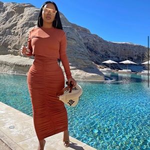 Minaa Monroe SNATCHED skirt and long sleeve top